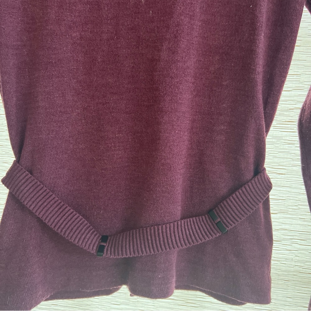 Burberry Sweater - Picture 7 of 9